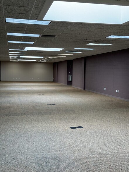 More Photos Of 215 Fast Ice Dr, Midland Research And Development For Sale