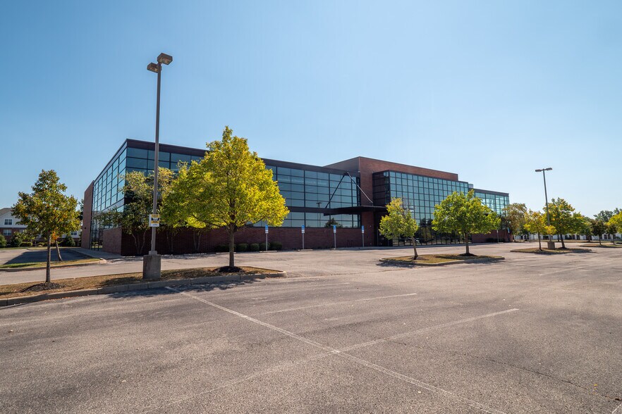 More Photos Of 3474 Sawmill Dr, Powell Health Club For Sale