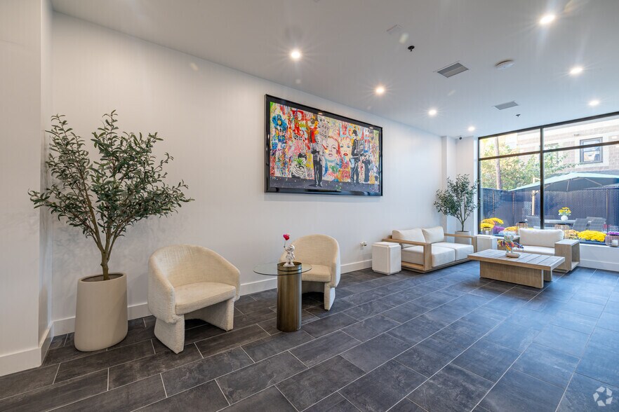 More Photos Of 34-40 Hudson St, Newark Apartments For Lease