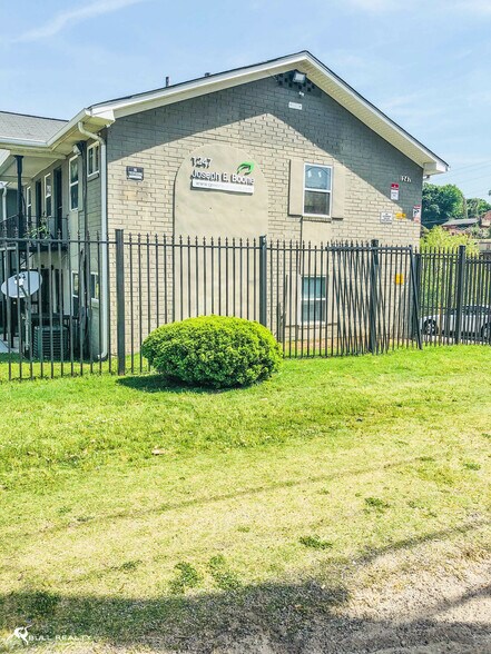 More Photos Of 1247 Joseph E. Boone Blvd, Atlanta Apartments For Sale