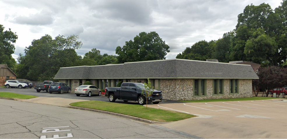 More Photos Of 5530 S 79th Pl, Tulsa Loft Creative Space For Lease