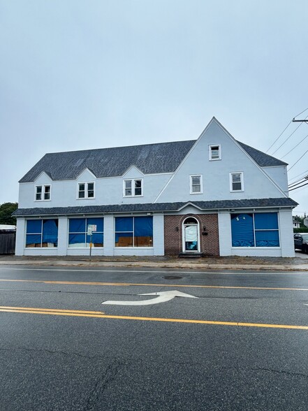 Primary Photo Of 193 W Main St, Bay Shore Storefront Retail Office For Sale