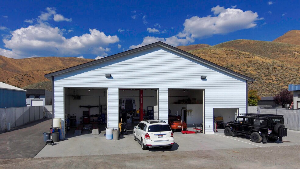 More Photos Of , Hailey Unknown For Sale