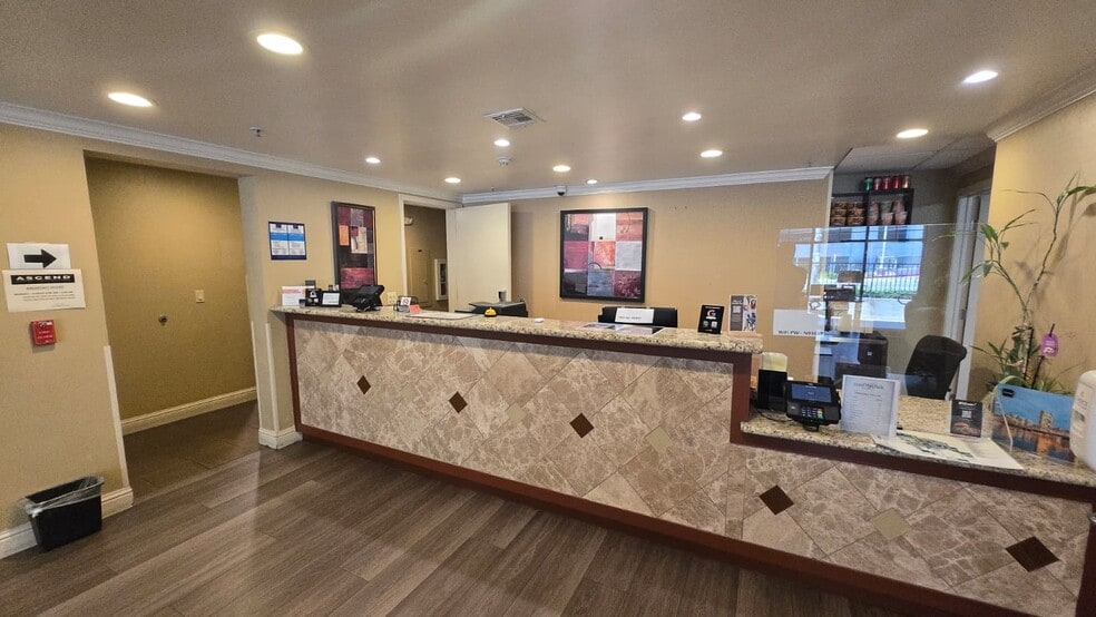 More Photos Of 2356 Stockton Blvd, Sacramento Hotel For Sale