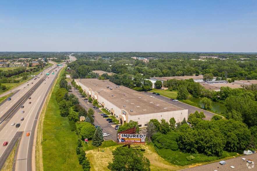 More Photos Of 980 Berwood Ave E, Vadnais Heights Warehouse For Lease