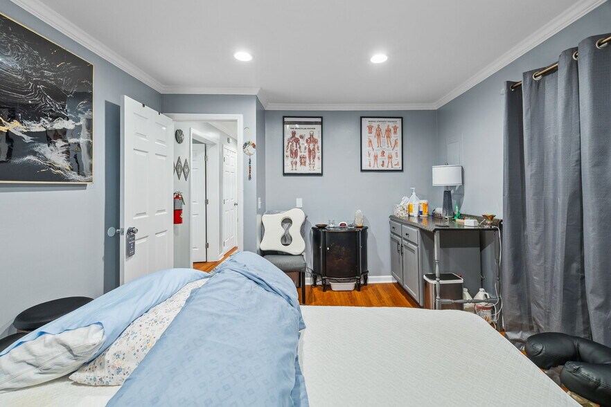 More Photos Of 275 E Henry St, Spartanburg Office Residential For Sale