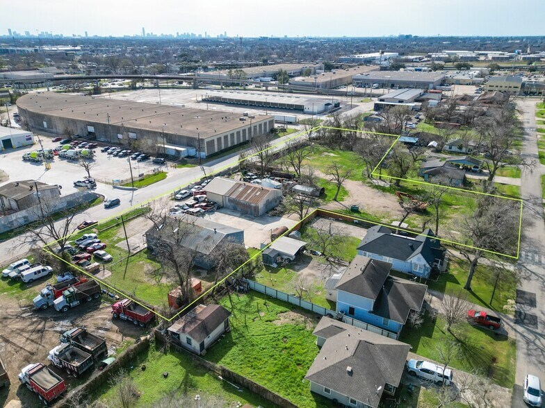 Primary Photo Of 215 Bennington St, Houston Land For Sale
