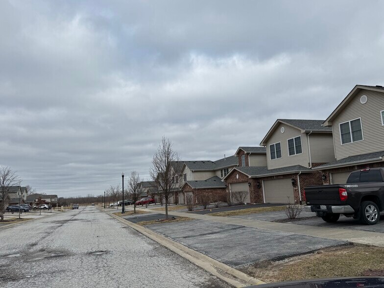 More Photos Of 958 Regent Dr, Matteson Land For Sale