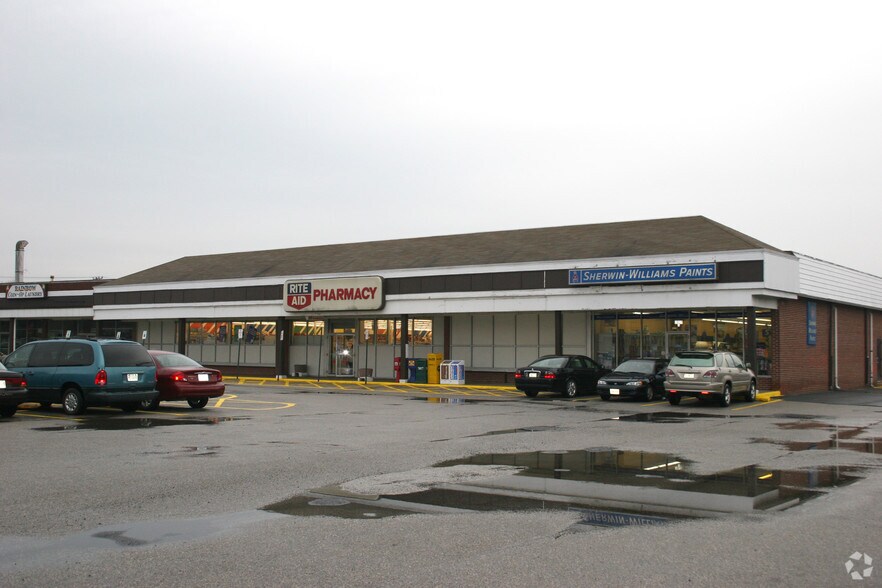 More Photos Of 2017-2027 West St, Annapolis Storefront For Lease