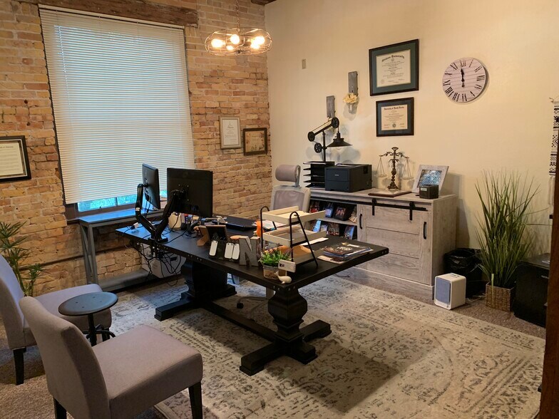 More Photos Of 2802 N Howard Ave, Tampa Loft Creative Space For Lease