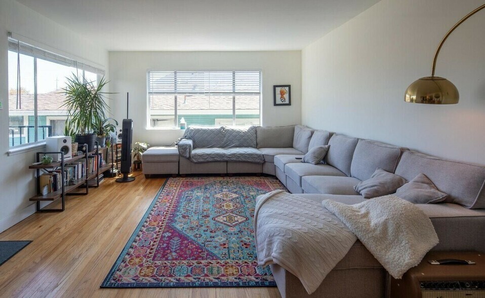 More Photos Of 537 Pacific Ave, Alameda Apartments For Sale