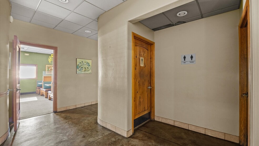 More Photos Of 3245 I-70 Business Loop, Clifton Restaurant For Sale