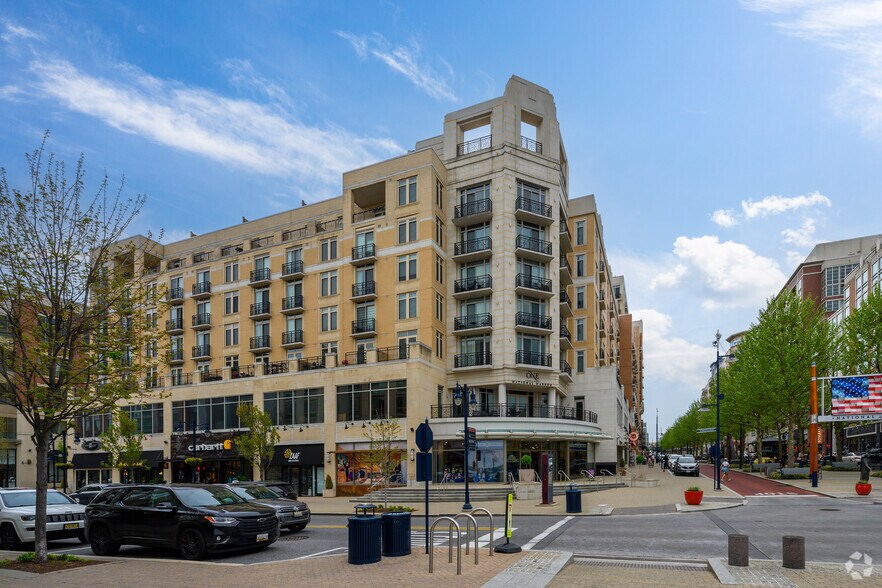 More Photos Of 100 American Way, Oxon Hill Apartments For Lease