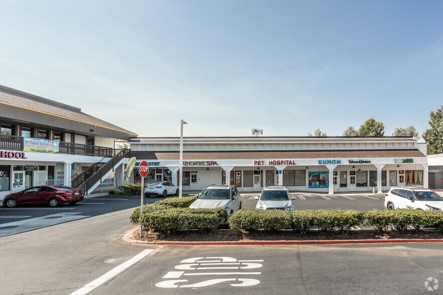More Photos Of 17506-17570 Yorba Linda Blvd, Yorba Linda Storefront For Lease