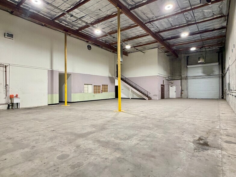More Photos Of 7949 Ajay Dr, Sun Valley Warehouse For Lease
