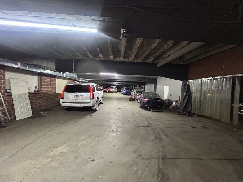 More Photos Of 1948 E 71st Pl, Chicago Manufacturing For Sale