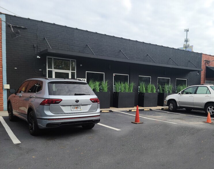 More Photos Of 2135 Liddell Dr, Atlanta Light Manufacturing For Lease