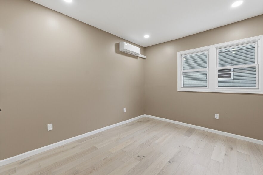 More Photos Of 82 Grove St, Montclair Apartments For Sale