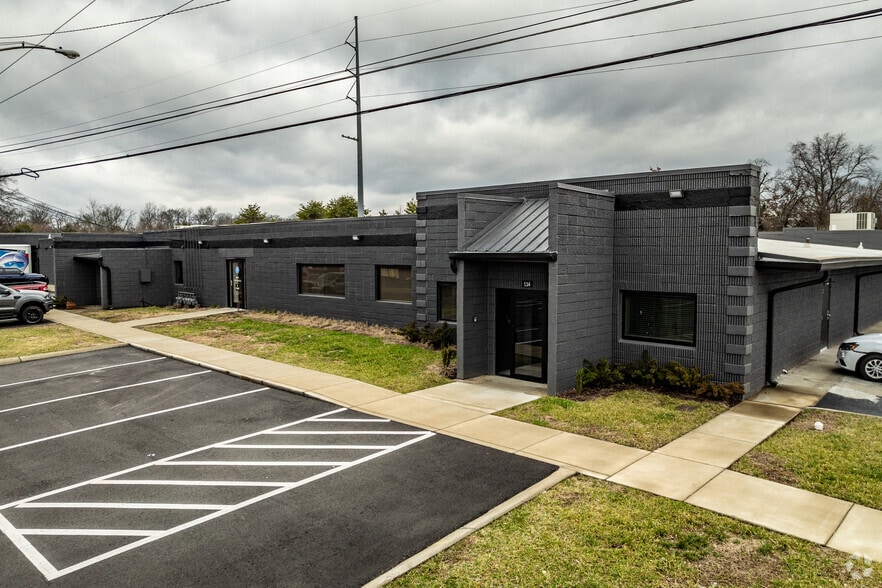 Primary Photo Of 110-114 Taylor Industrial Blvd, Hendersonville Manufacturing For Lease