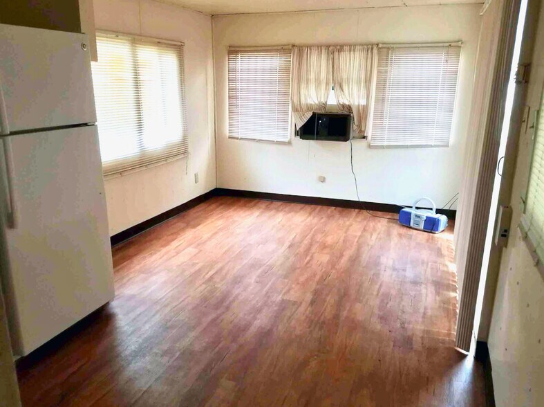 More Photos Of 2826 Meeker Ave, El Monte Trailer Camper Park For Sale