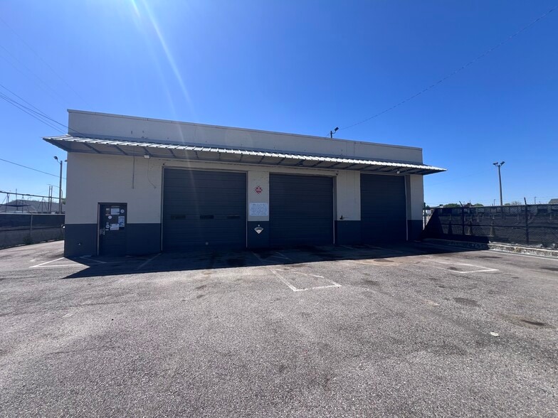 More Photos Of 167 Webster Ave, Memphis Auto Repair For Sale