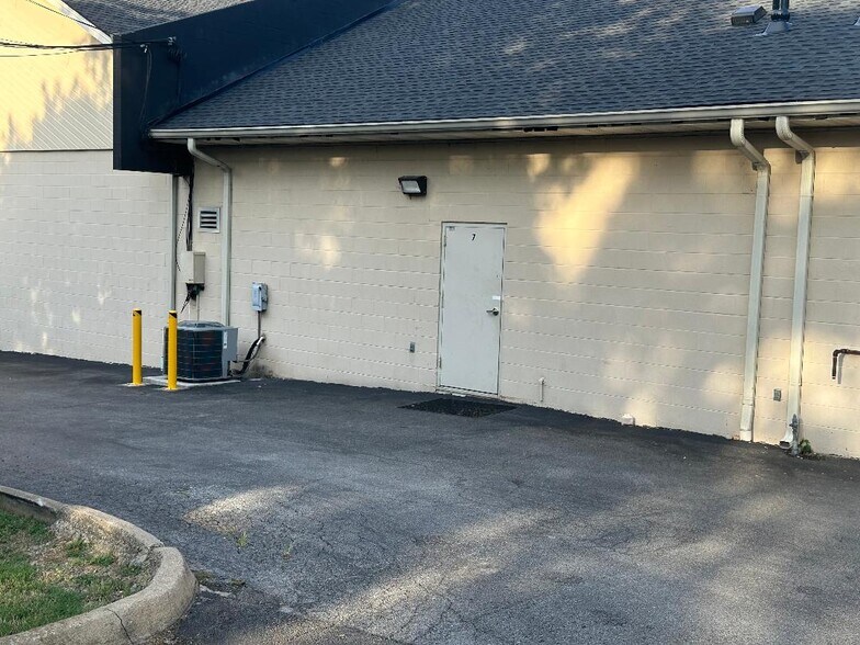 More Photos Of 725 Parkway, Sevierville Freestanding For Lease