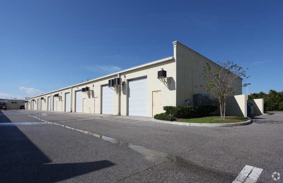 More Photos Of 3449 Technology Dr, North Venice Manufacturing For Lease