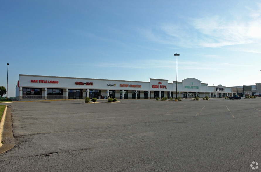 More Photos Of 1020-1112 W Main St, Gun Barrel City Freestanding For Lease