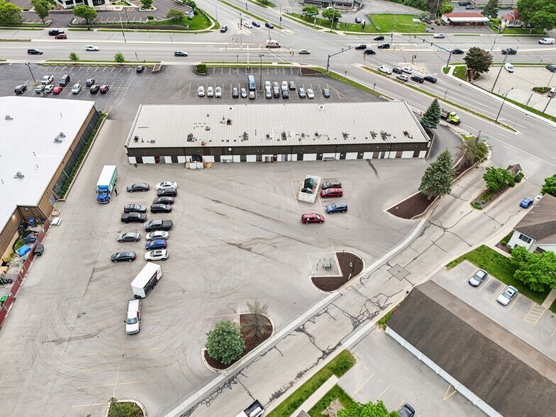 More Photos Of 3765-3793 S 108th St, Greenfield Storefront For Lease
