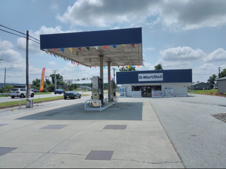 Primary Photo Of 3865 Ocean Gtwy, Linkwood Service Station For Sale