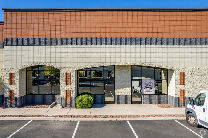 More Photos Of 13200 W Foxfire Dr, Surprise Warehouse For Lease