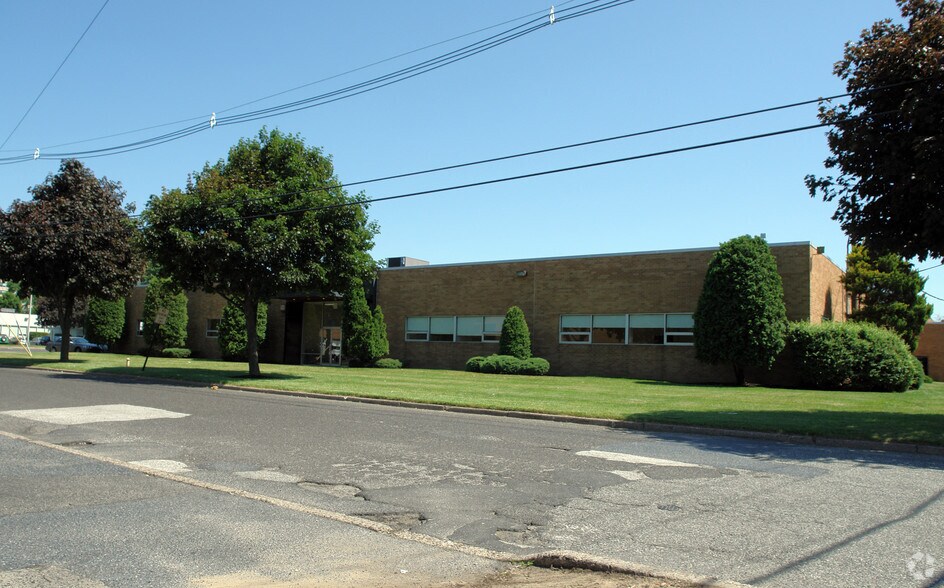Primary Photo Of 5070A Central Hwy, Pennsauken Distribution For Lease