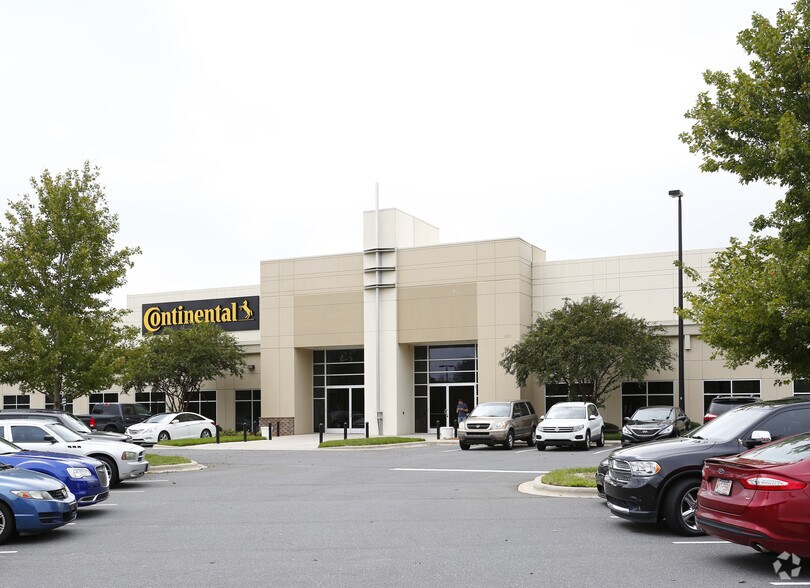 More Photos Of 1830 Macmillan Park Dr, Fort Mill Office For Sale