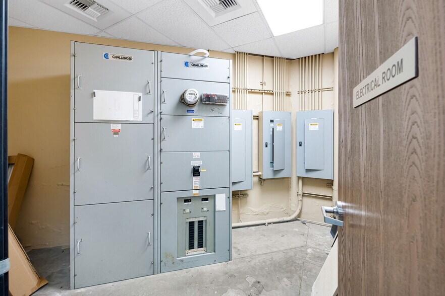 More Photos Of 10425 Enterprise Dr, Redlands Light Distribution For Sale