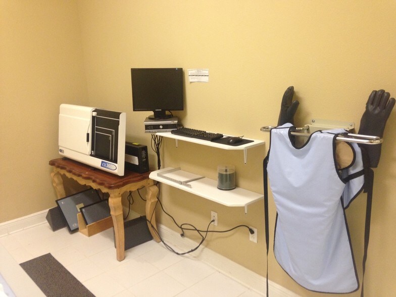 More Photos Of 2053 Fountain Professional Ct, Navarre Medical For Sale