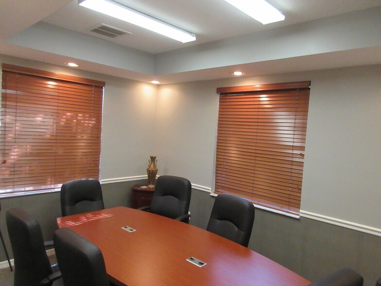 More Photos Of 10921 Countryway Blvd, Tampa Medical For Lease