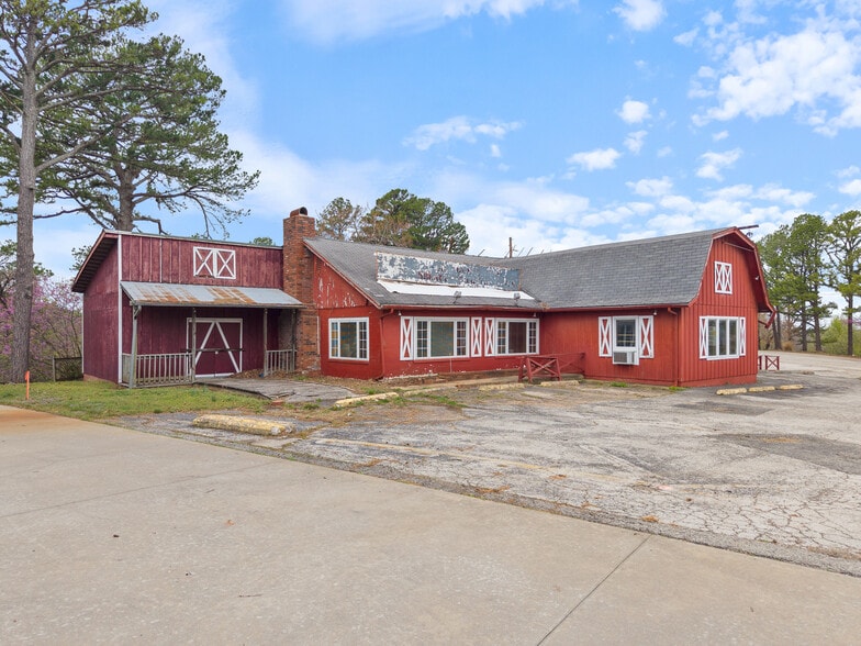 More Photos Of 104 Huntsville Dr, Eureka Springs Restaurant For Sale