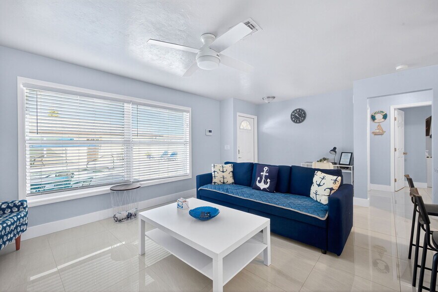 More Photos Of 624 SE 46th St, Cape Coral Apartments For Sale