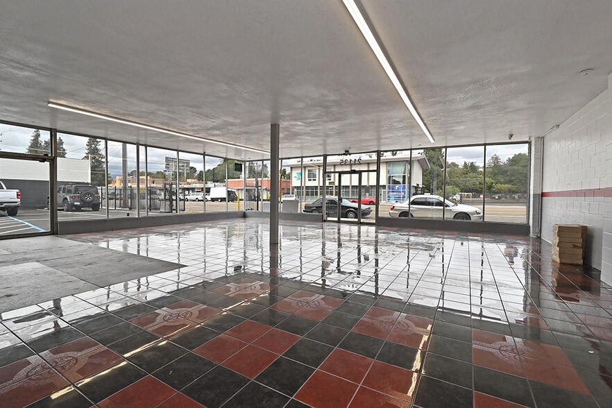 More Photos Of 21135 Mission Blvd, Hayward Auto Repair For Sale