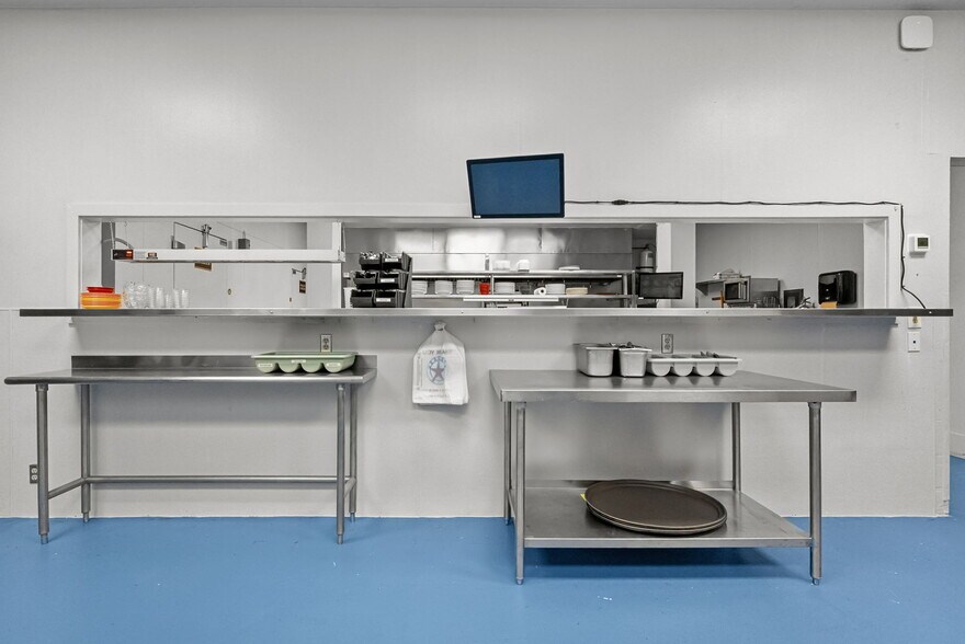 More Photos Of 983 N Highway 123 Byp, Seguin Restaurant For Sale