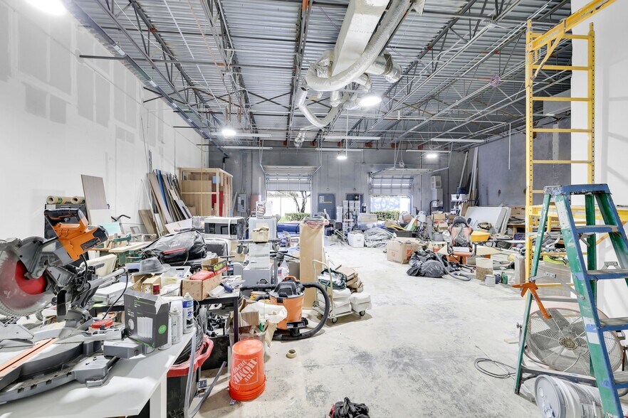 More Photos Of 11931-11971 NW 37th St, Coral Springs Warehouse For Sale