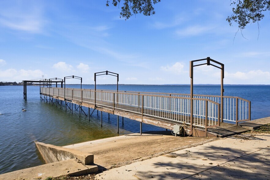 More Photos Of 18617 E State Highway 29, Buchanan Dam Apartments For Sale
