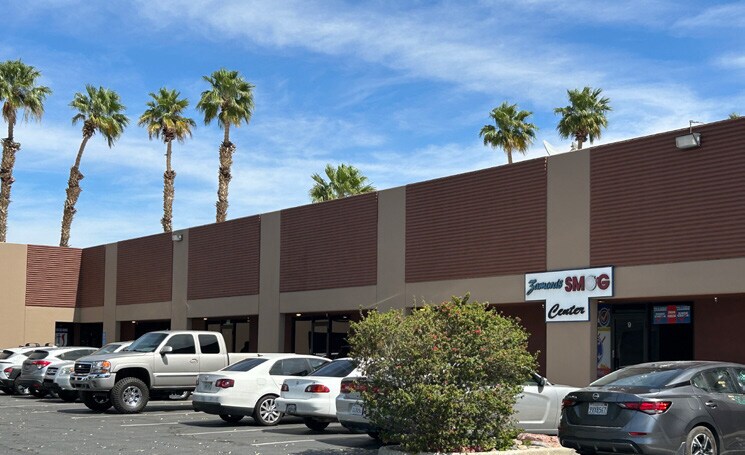 More Photos Of 45116 Commerce St, Indio Service For Sale