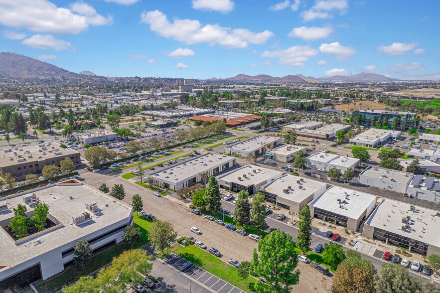 More Photos Of 1836 Commercenter Cir, San Bernardino Research And Development For Lease