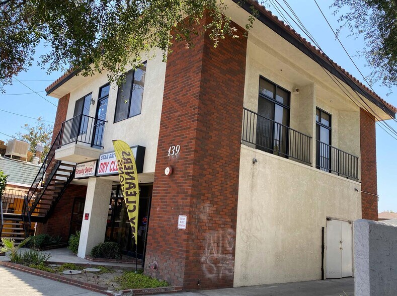 More Photos Of 139 S Verdugo Blvd, Glendale Medical For Sale