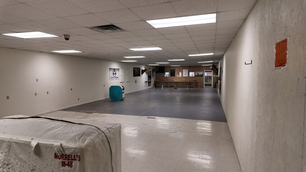 More Photos Of 45 Job Corp Rd, Pine Knot Flex For Sale