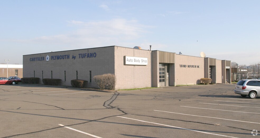 More Photos Of 285 Columbus Blvd, New Britain Industrial For Lease