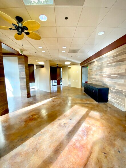 More Photos Of 888 Villa St, Mountain View Office For Lease