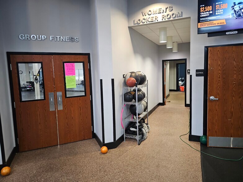 More Photos Of 140 Eglin Pky SE, Fort Walton Beach Health Club For Sale
