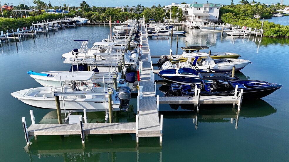 More Photos Of 2407 N Roosevelt Blvd, Key West Marina For Sale